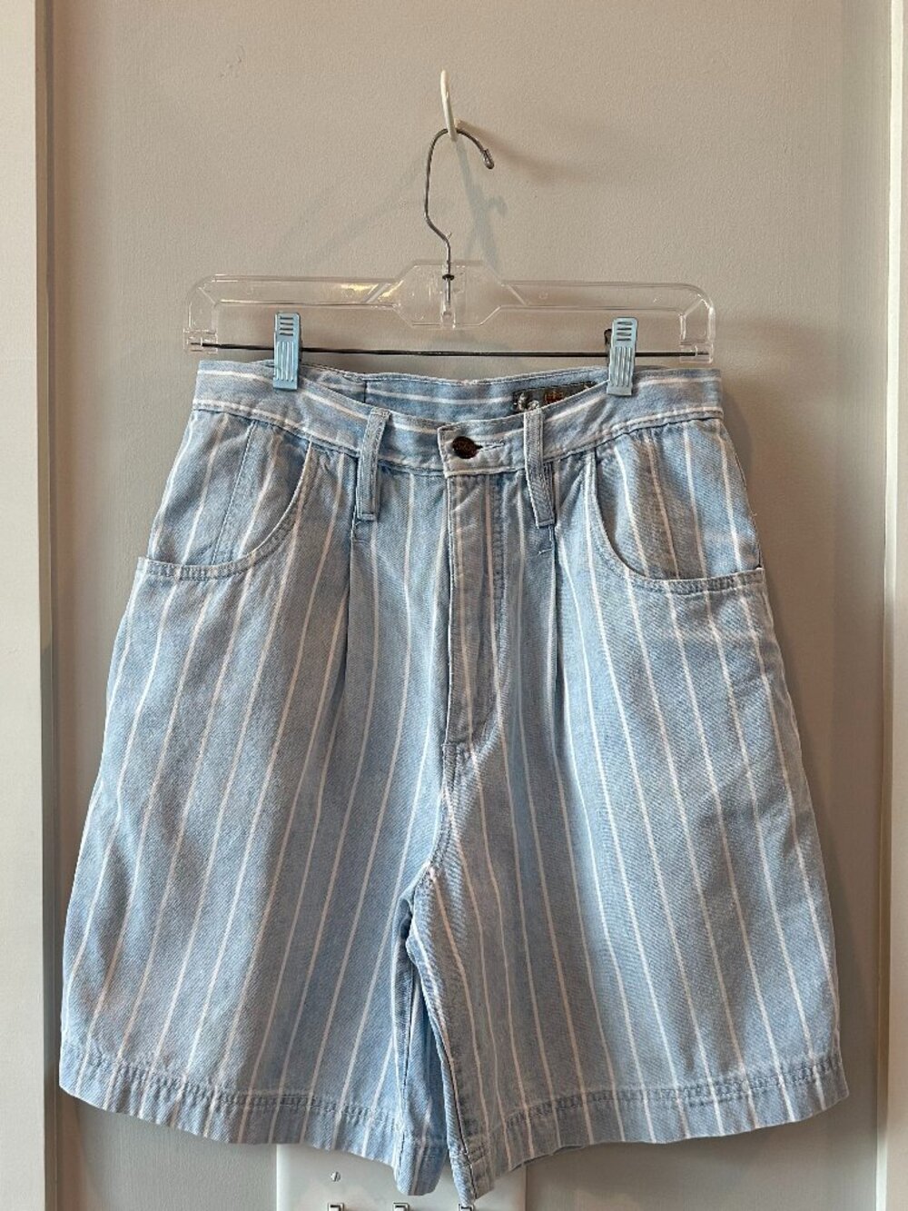 Vintage Pleated Shorts by The Limited